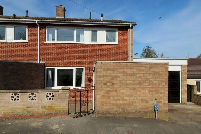 3 Bedroom End Of Terrace House To Rent In Great Innings South, Watton At Stone, Nr Hertford SG14