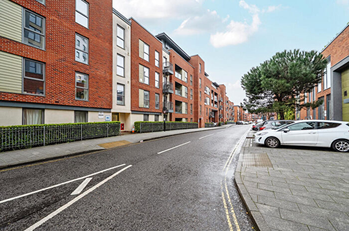 1 Bedroom Flat For Sale In John Thornycroft Road, Woolston, Southampton, Hampshire, SO19