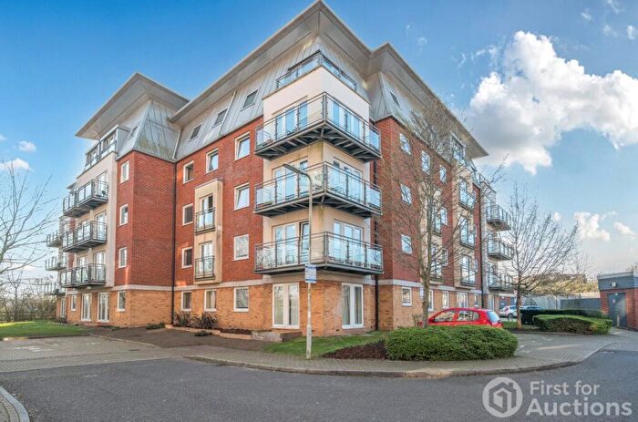 2 Bedroom Apartment For Sale In Winterthur Way, Basingstoke, RG21
