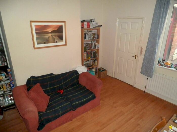 2 Bedroom Apartment To Rent In Addycombe Terrace, Newcastle Upon Tyne, NE6
