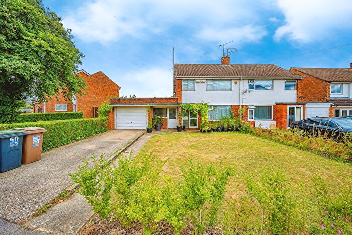 3 Bedroom Semi-Detached House For Sale In Watermead Road, Luton, Bedfordshire, LU3