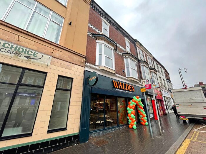 2 Bedroom Flat To Rent In Market Place, Wednesbury, WS10