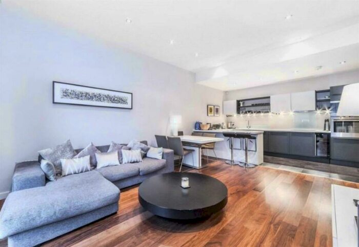 2 Bedroom Flat To Rent In Highgate Road, Gospel Oak, NW5