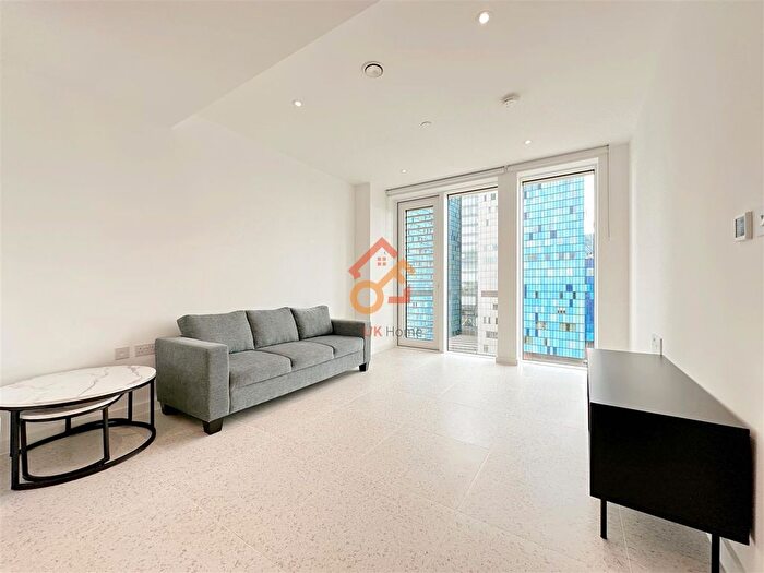 Studio To Rent In Bouchon Point, Cendal Crescent, London, E1