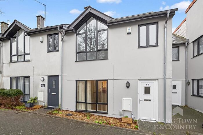 3 Bedroom Terraced House To Rent In North Hill, PL4