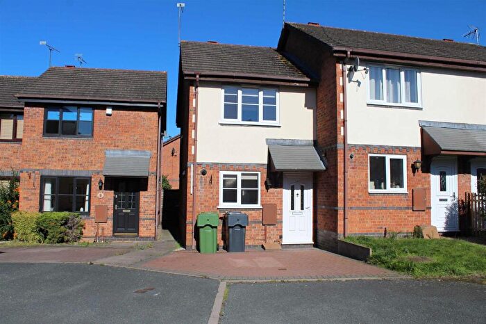 2 Bedroom End Of Terrace House To Rent In The Hawthorns, Hagley, Stourbridge, DY9