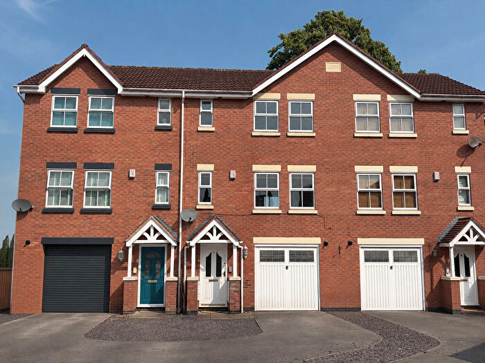 3 Bedroom Town House For Sale In Foxendale Close, Greenbank, Northwich, CW8