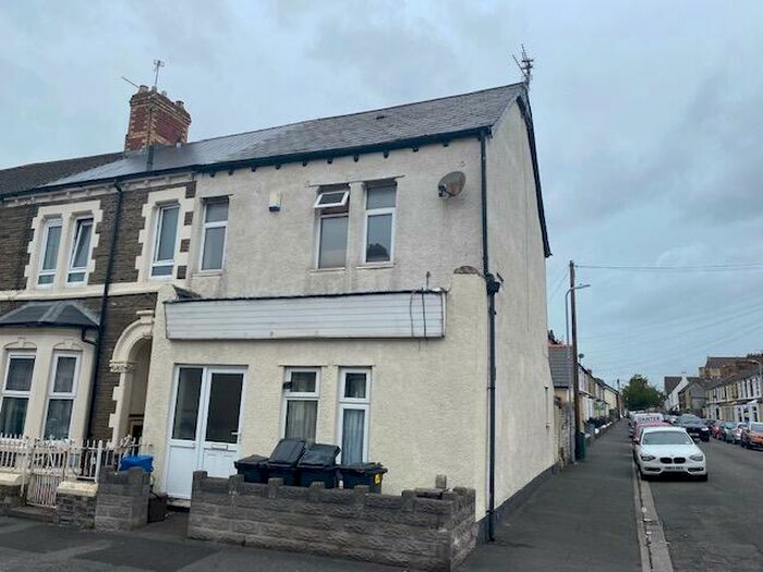 2 Bedroom Apartment To Rent In Habershon Street, Cardiff, CF24