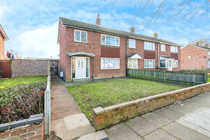 3 Bedroom End Terrace House For Sale In Spashett Road, Lowestoft, NR32