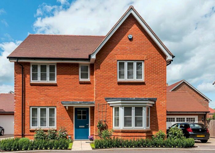 4 Bedroom Detached House For Sale In Thyme Close, Sonning Common, RG4