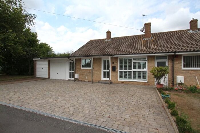 2 Bedroom Bungalow For Sale In Percival Crescent, Eastbourne, BN22