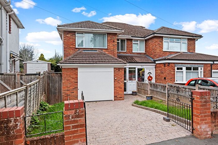 3 Bedroom Semi Detached House For Sale In Morrin Close, Claines, Worcester., WR3
