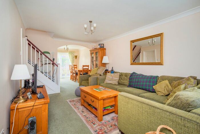 3 Bedroom Detached House For Sale In Garth Drive, Selby, YO8