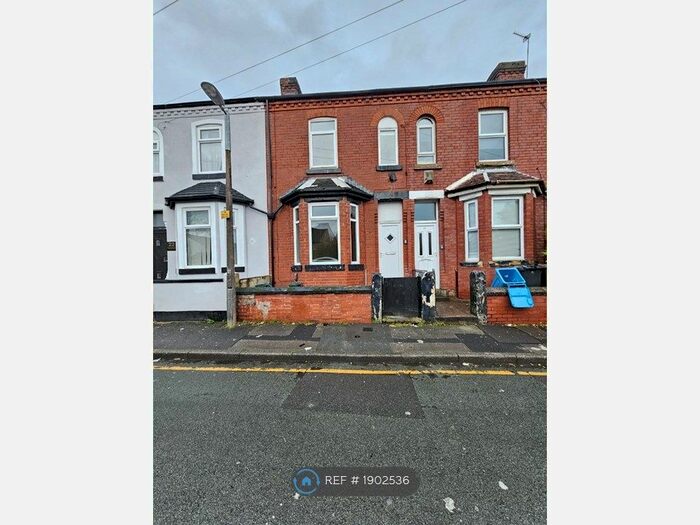 3 Bedroom Terraced House To Rent In Warren Street, Salford, M7