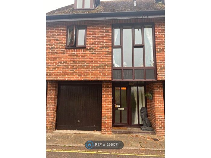 3 Bedroom Semi-detached House To Rent In Church Road, Romsey, SO51