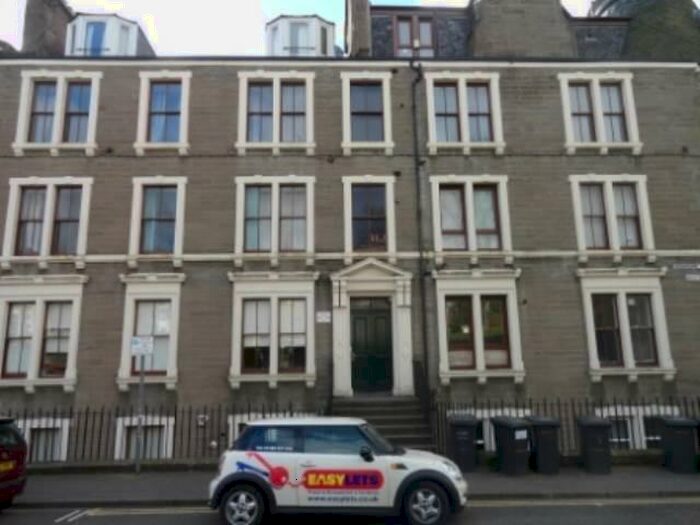 2 Bedroom Flat To Rent In B/ Garland Place, DD3