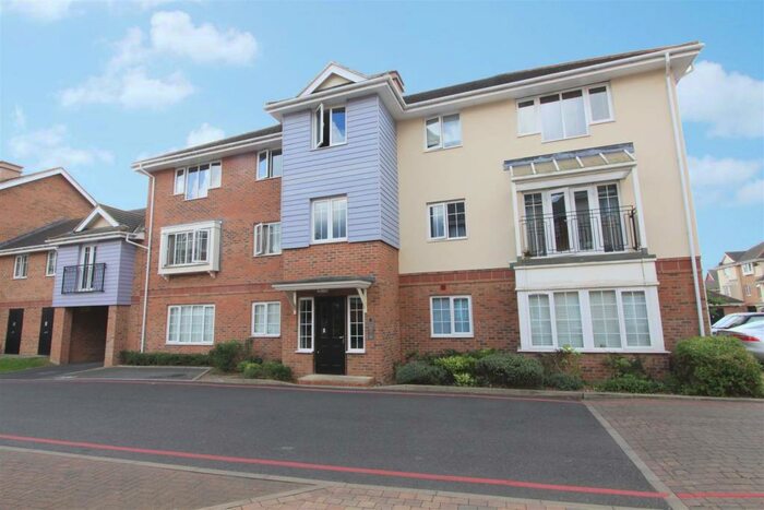 1 Bedroom Apartment To Rent In Montrose Court, Wren Lane, Eastcote, HA4