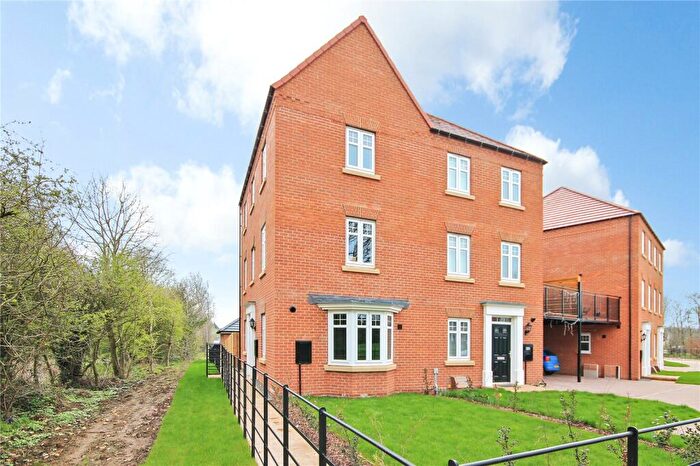 4 Bedroom Semi-Detached House To Rent In Muirfield, Durham, DH1