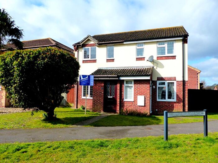 2 Bedroom House To Rent In Satinwood Close, Middleton-On-Sea, PO22