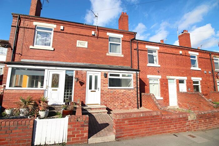 2 Bedroom Terraced House For Sale In Green Lane, Lofthouse, Wakefield, WF3