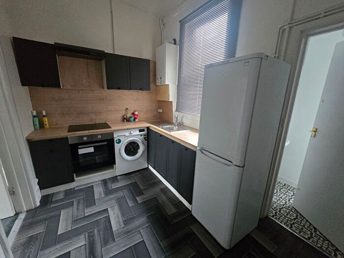 1 Bedroom Flat To Rent In York Road, Ilford, London, IG1