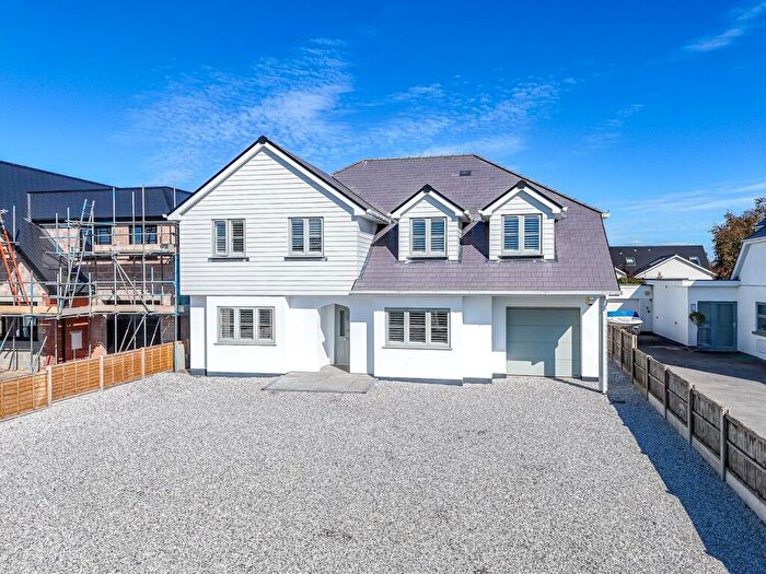 5 Bedroom Detached House For Sale In Pauntley Road, Mudeford, Christchurch, BH23