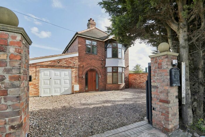 3 Bedroom Detached House For Sale In Lichfield Road, Barton Under Needwood, Burton-On-Trent, DE13