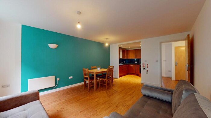 2 Bedroom House To Rent In The Grange, Leeds, LS6