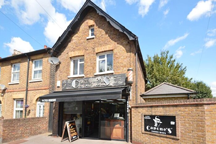 2 Bedroom End Of Terrace House For Sale In Dedworth Road, Windsor, SL4