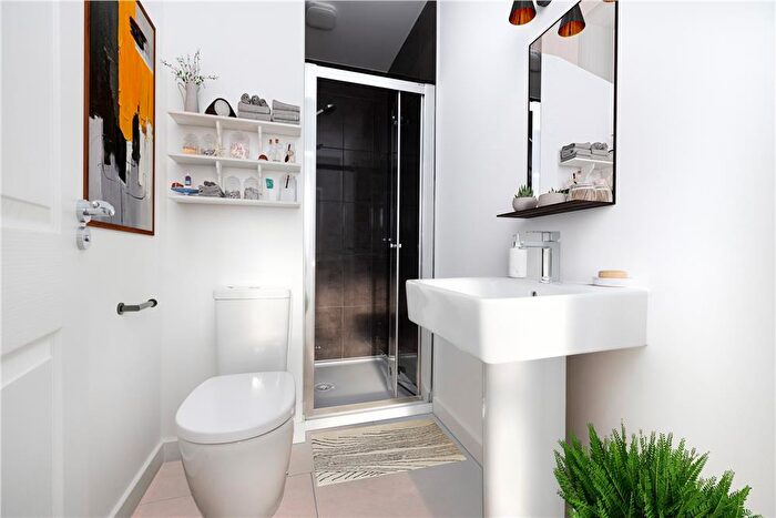 3 Bedroom Town House For Sale In Bradshaw Lane, Edinburgh, EH12