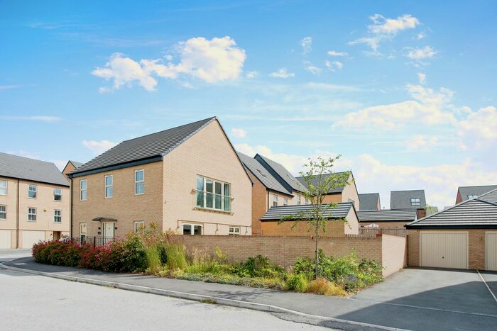 4 Bedroom Detached House To Rent In Plumpton Close, Castleford, West Yorkshire, WF10