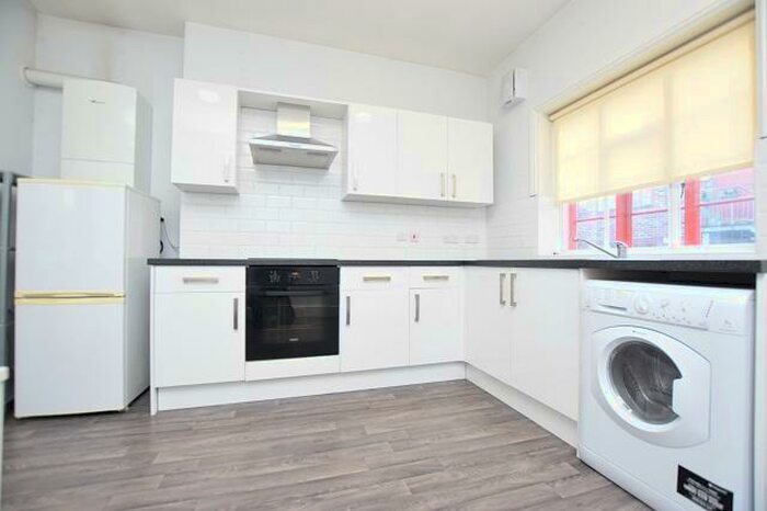 2 Bedroom Town House To Rent In Joel's Courtyard, Well Meadow Street, Sheffield, S3