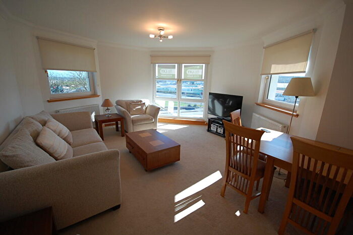 3 Bedroom Flat To Rent In Cowie Park, Stonehaven, AB39