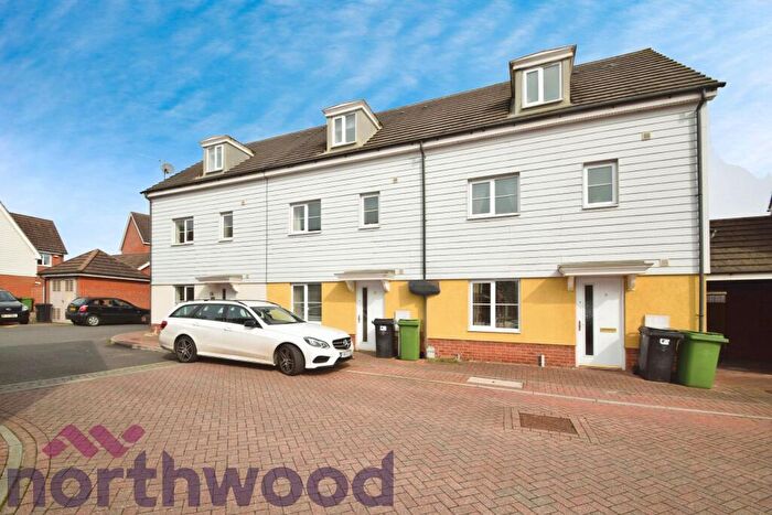 4 Bedroom Town House To Rent In Magnolia Way, Queens Hill, Costessey, NR8