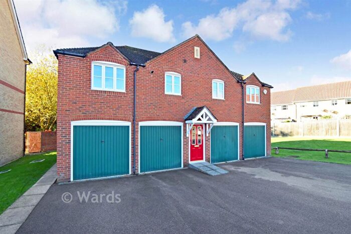 2 Bedroom Coach House For Sale In Haydon Close, Maidstone, Kent, ME16