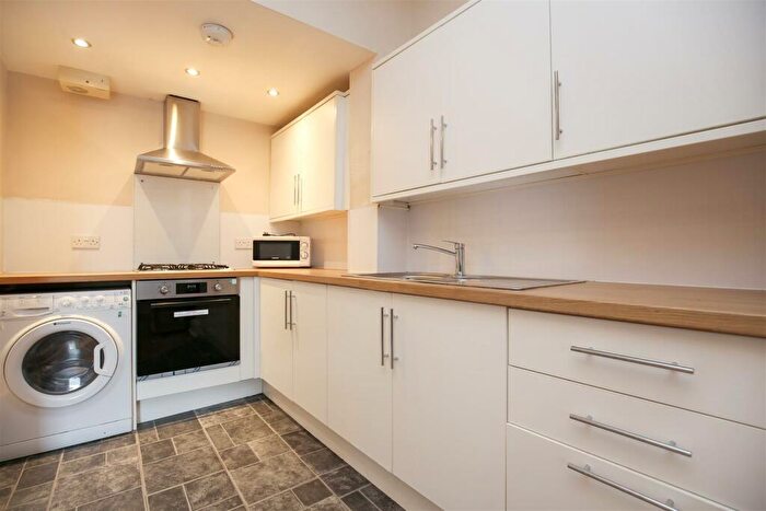 3 Bedroom Flat To Rent In (£pppw) Warwick Street, Heaton, NE6