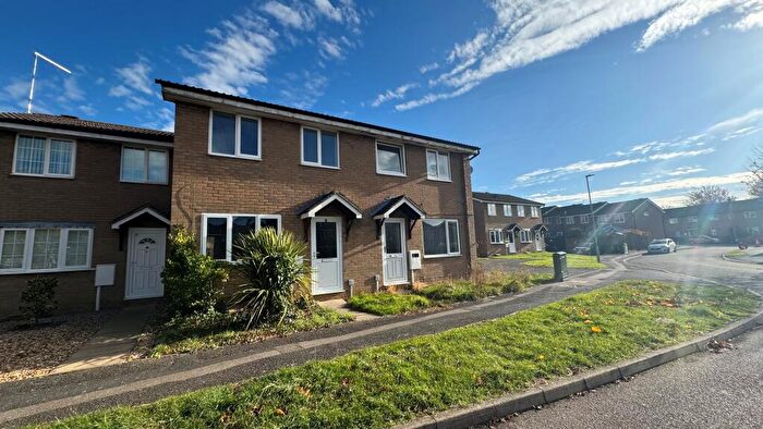 2 Bedroom House To Rent In Chepstow Close, Northampton, NN5