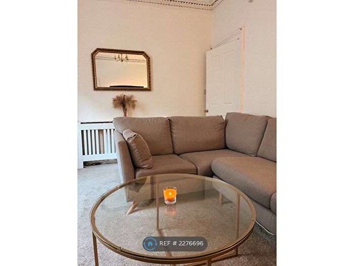 2 Bedroom Flat To Rent In Upper Grove Place, Edinburgh, EH3