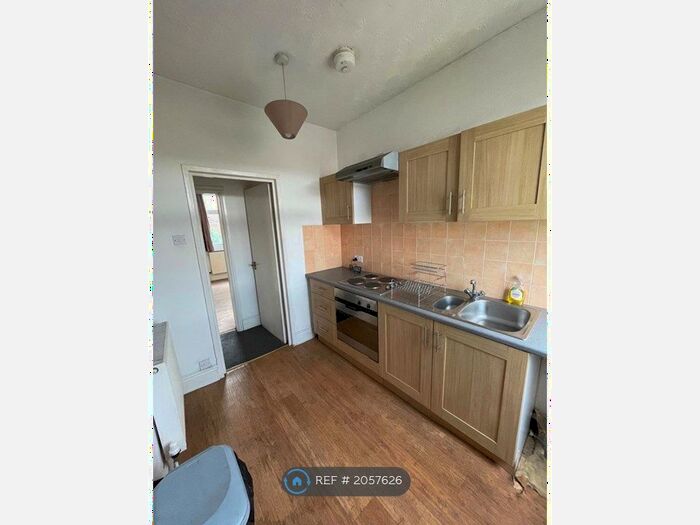 2 Bedroom Flat To Rent In New Road, Belper, DE56