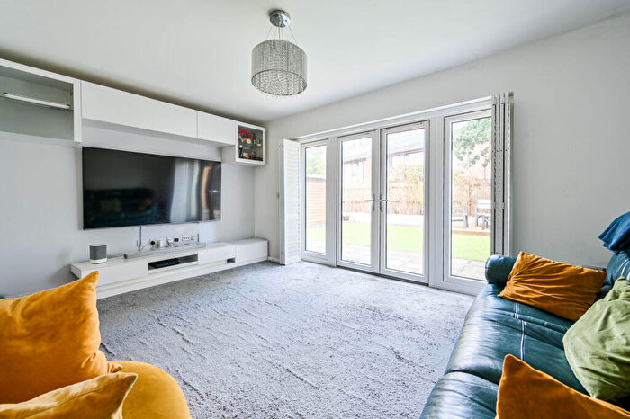 4 Bedroom Semi Detached House To Rent In Hoad Crescent, Westfield, Surrey, GU22