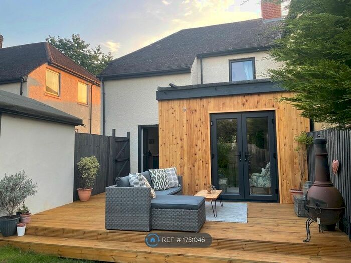 3 Bedroom Semi-Detached House To Rent In Common Rise, Hitchin, SG4