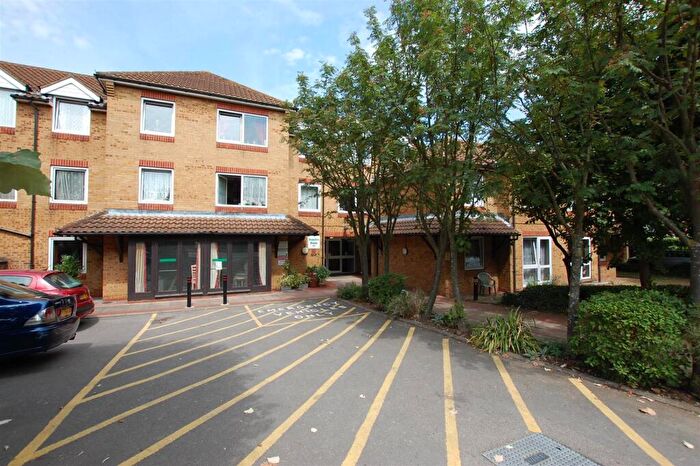 1 Bedroom Retirement Property For Sale In Wembley Park Drive, Wembley, HA9