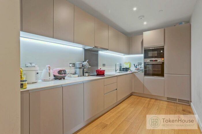 2 Bedroom Flat To Rent In Ferry Lane, London, N17