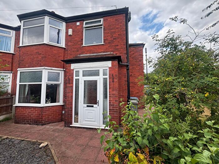 4 Bedroom Semi-Detached House For Sale In Barkway Road, Stretford, M32