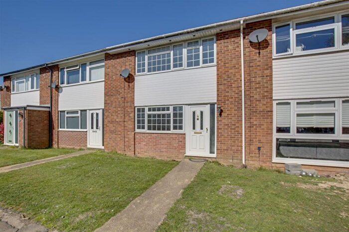 3 Bedroom Terraced House To Rent In Ashtree Walk, Hazlemere (available Now), HP15