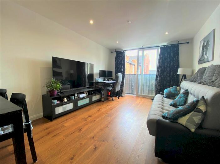 2 Bedroom Flat To Rent In Grenfell Road, Mitcham, CR4