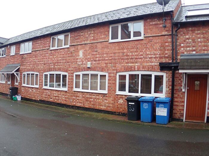 3 Bedroom Property To Rent In Russell Street, Kettering, NN16