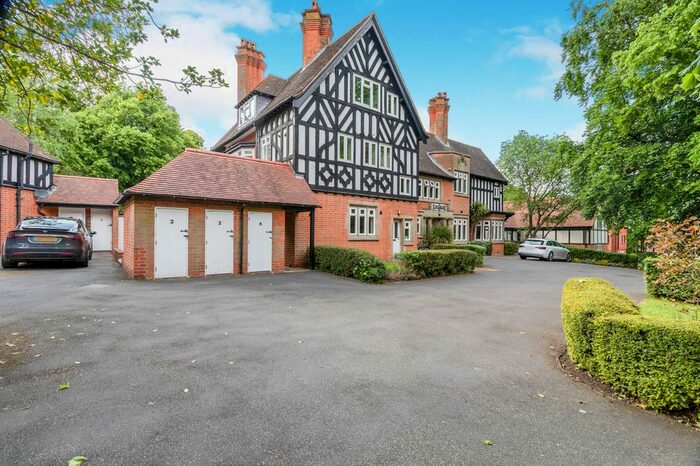 2 Bedroom Flat To Rent In Lochbuie, The Park, Mansfield NG18