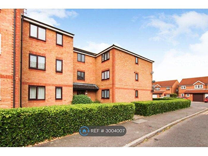 1 Bedroom Flat To Rent In Danbury Crescent, South Ockendon, RM15