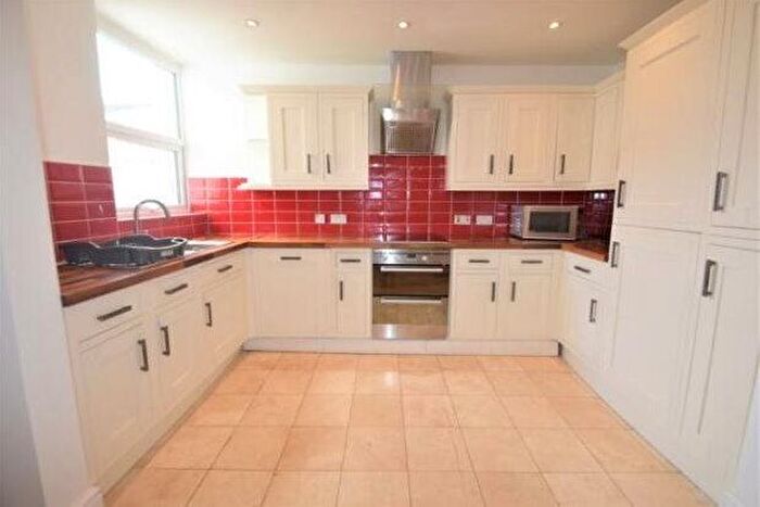 3 Bedroom Property To Rent In Wallace Road, Portsmouth, PO2